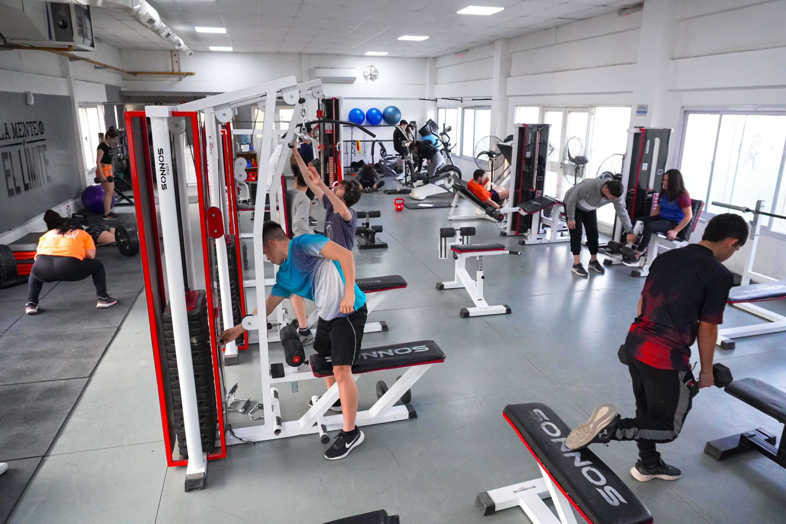 Gimnasio del Club Confluencia
